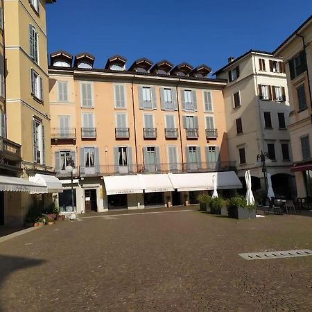 Appartamento Le Rondini Nel Centro Di إنترا المظهر الخارجي الصورة
